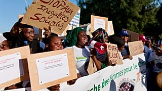 Senegalli kadınlar Kasım 2023'te Senegal'in başkenti Dakar'da üçüncüsü düzenlenecek olan İklim İçin Kadın Yürüyüşü'ne katılıyor.