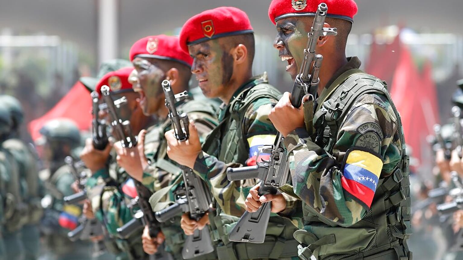 جنود يسيرون خلال عرض عسكري بمناسبة عيد الاستقلال في كاراكاس، فنزويلا، الجمعة 5 يوليو 2019.
