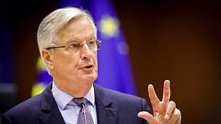 Michel Barnier, 27 Nisan 2021 Salı günü Brüksel'deki Avrupa Parlamentosu'nda AB-İngiltere ticaret ve işbirliği anlaşmasıyla ilgili bir tartışma sırasında konuşuyor.