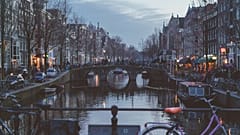 Eine Brücke in der Prinsengracht, Amsterdam, Niederlande.