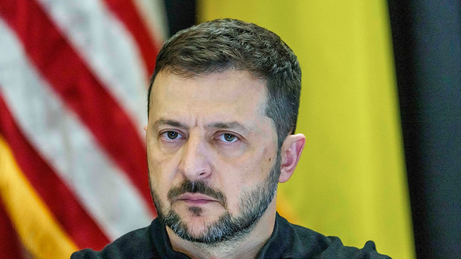ARCHIV. Der ukrainische Präsident Wolodymyr Selenskyj nimmt an der Sitzung der Ukraine-Kontaktgruppe auf der Air Base Ramstein teil, Freitag, 6. September 2024.