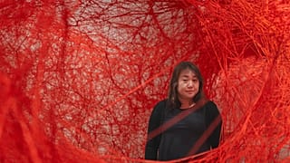 Japon sanatçı Chiharu Shiota.
