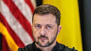 Der ukrainische Präsident Wolodymyr Selenskyj nimmt an einem Treffen auf der Ramstein Air Base in Ramstein-Miesenbach, Deutschland, teil, Freitag, 6. September 2024.
