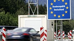 Ismét bevezették a határellenőrzést a német átkelőknél 