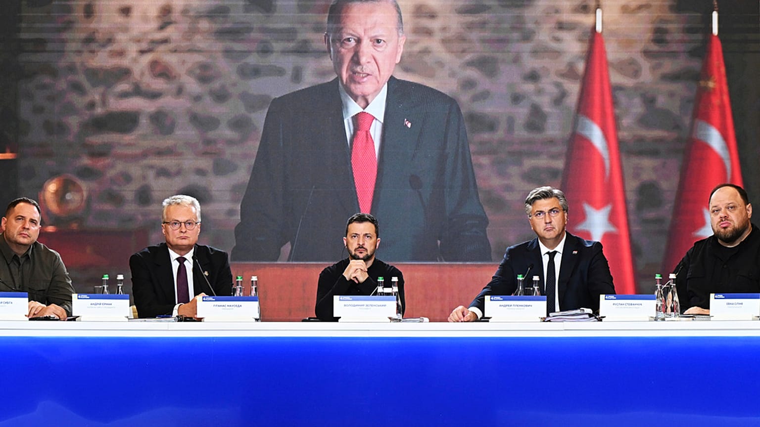 Erdoğan felszólal a Krími  Platform ülésén