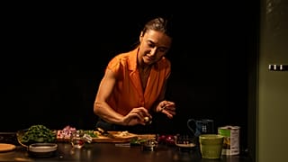 ایزابلا نفر در «آشپزخانه انگلیسی فارسی من»