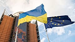AB ülkelerinin Ukrayna'ya verilecek 50 milyar dolarlık kredinin nasıl yapılandırılacağına karar vermeleri gerekiyor.
