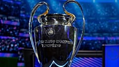 A labdarúgó Bajnokok Ligájának trófeája a megújult BL-sorozat főtáblájának sorsolásán az UEFA monacói székházában 2024. augusztus 29-én.