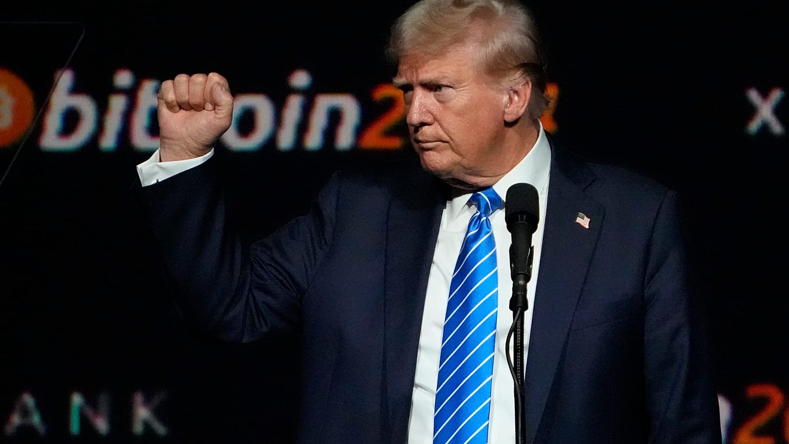Cumhuriyetçi başkan adayı eski Başkan Donald Trump, Temmuz 2024'te Bitcoin 2024 Konferansı'nda konuşuyor