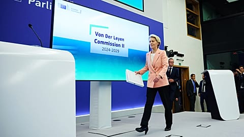 Ursula von der Leyen ha presentado a su nuevo equipo en Estrasburgo.