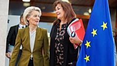Ursula von der Leyen, links, und Dubravka Šuica, rechts