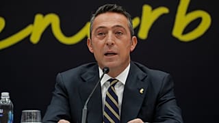Fenerbahçe Başkanı Ali Koç, Mesut Özil'in transferi için düzenlenen basın toplantısında konuşuyor, 27 Ocak 2021 