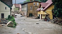 na cidade de Nysa, no sudoeste da Polónia, terça-feira, 17 de setembro de 2024. As autoridades disseram que a cidade evitou grandes inundações, ao contrário de muitas outras l