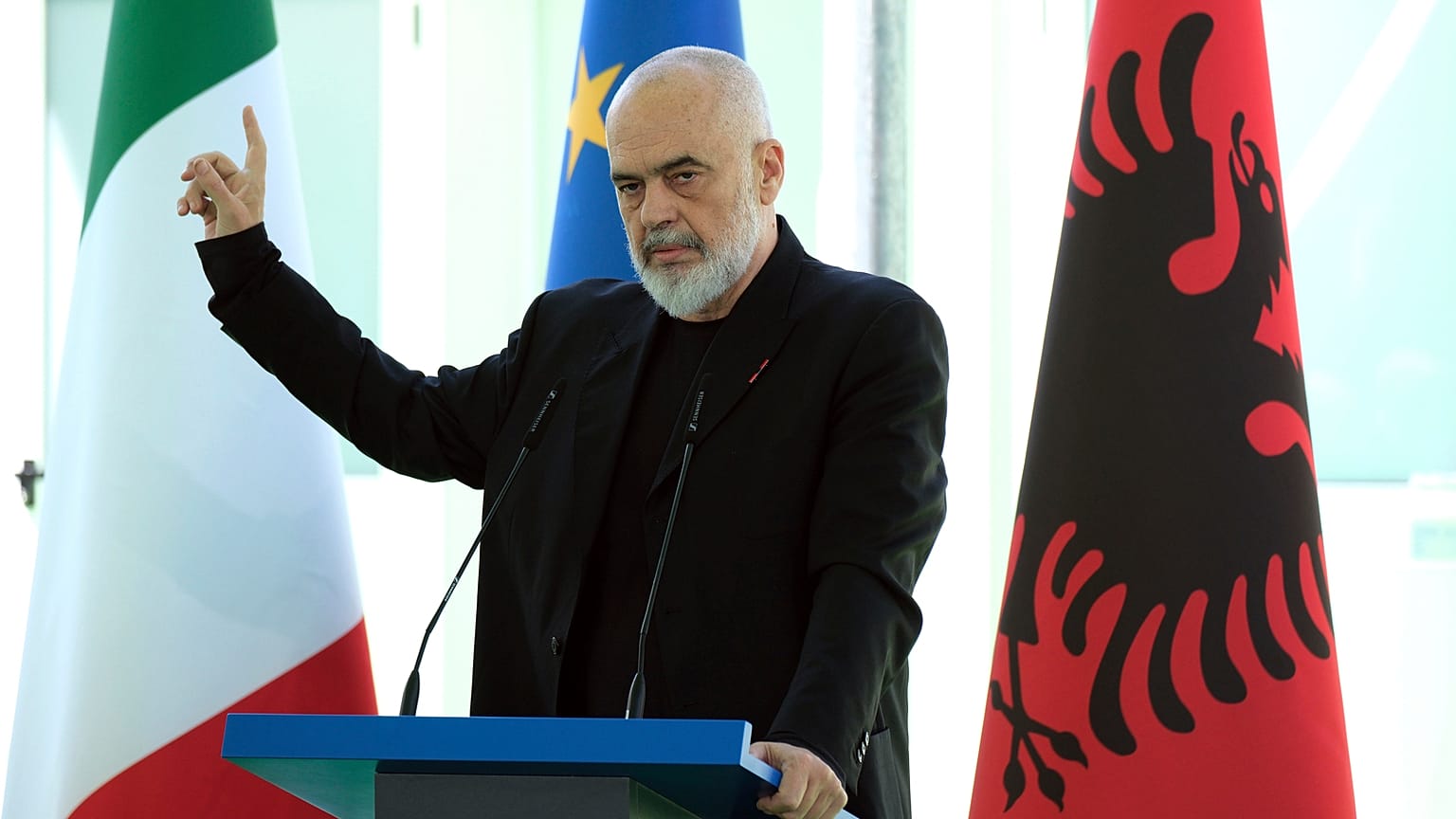 Премьер-министр Албании Эди Рама