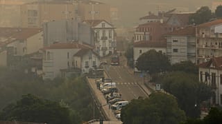 Rauchglocke über Albergaria-a-Velha