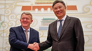 Wang a dán külügyminiszterrel Pekingben, még 2023-ban