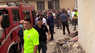 Κατάρρευση κτιρίου στη νότια Ιταλία
