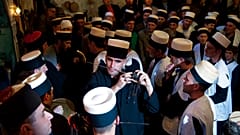 Μπεκτασήδες δερβίσηδες στο Κόσοβο (φωτογραφία αρχείου)
