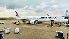 Η Air France καταργεί σταδιακά τα δωρεάν γεύματα σε ορισμένες πτήσεις.