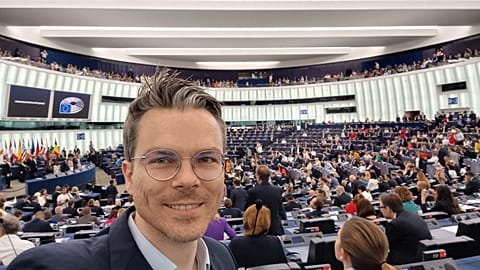 X / Thomas Pellerin-Carlin