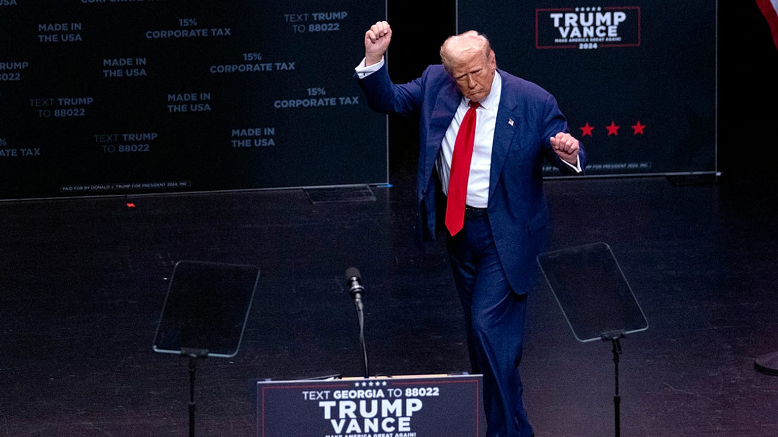 Donald Trump egy pennsylvaniai kampánygyűlésen, 2024 október