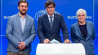 Toni Comín, Carles Puigdemont et Clara Ponsatí en 2021.