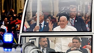 Papa Francis, Lüksemburg ve Belçika'ya yaptığı dört günlük ziyaretin ilk gününde Lüksemburg'daki Place de Metz'i gezdi.