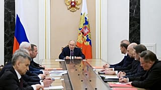 Putin habla en la reunión del Consejo de Seguridad en el Kremlin sobre la disuasión nuclear.
