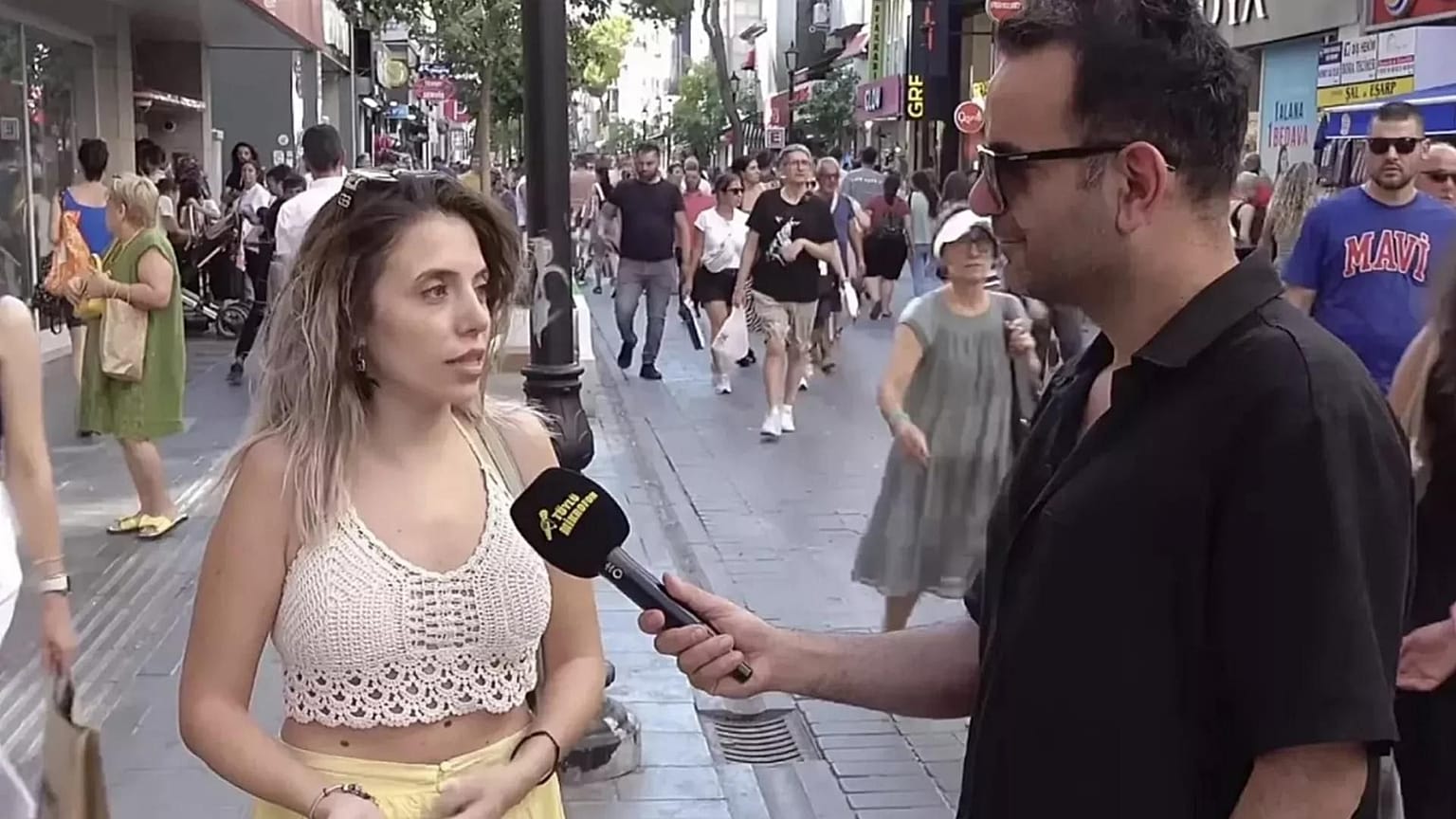 Dilruba Kayserilioğlu, İzmir.
