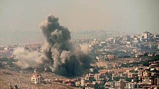 Gazze'de bir hava saldırısı patlaması