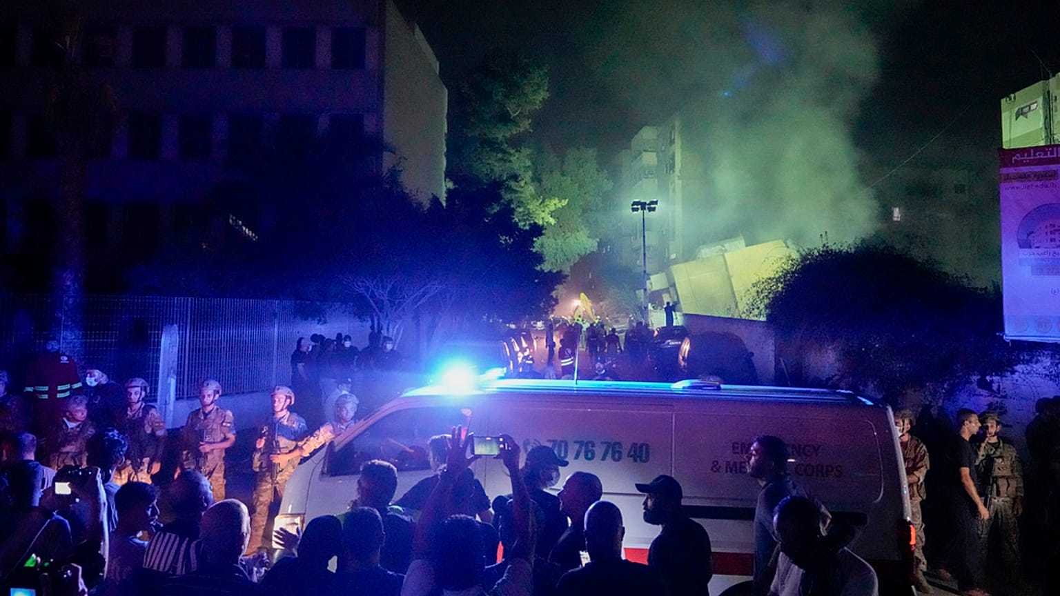 Das israelische Militär hat nach eigenen Angaben das Hauptquartier der Hisbollah in Beirut angegriffen.
