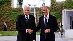 Italiens Staatspräsident Matarella trifft Bundeskanzler Scholz