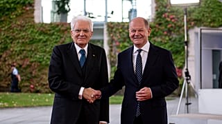 Italiens Staatspräsident Matarella trifft Bundeskanzler Scholz