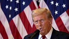 Donald Trump, New York'taki Trump Tower'da açıklamalarda bulunuyor, 26 Eylül 2024