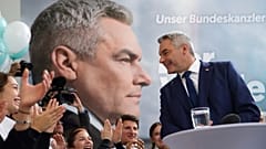 Der österreichische Bundeskanzler Karl Nehammer (ÖVP) bei bei seiner letzten Wahlkampfkundgebung in Wien, 27. September 2024
