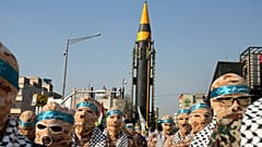 رژه نیروهای بسیجی در تهران