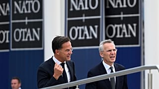 Μαρκ Ρούτε, Γιενς Στόλτενμπεργκ