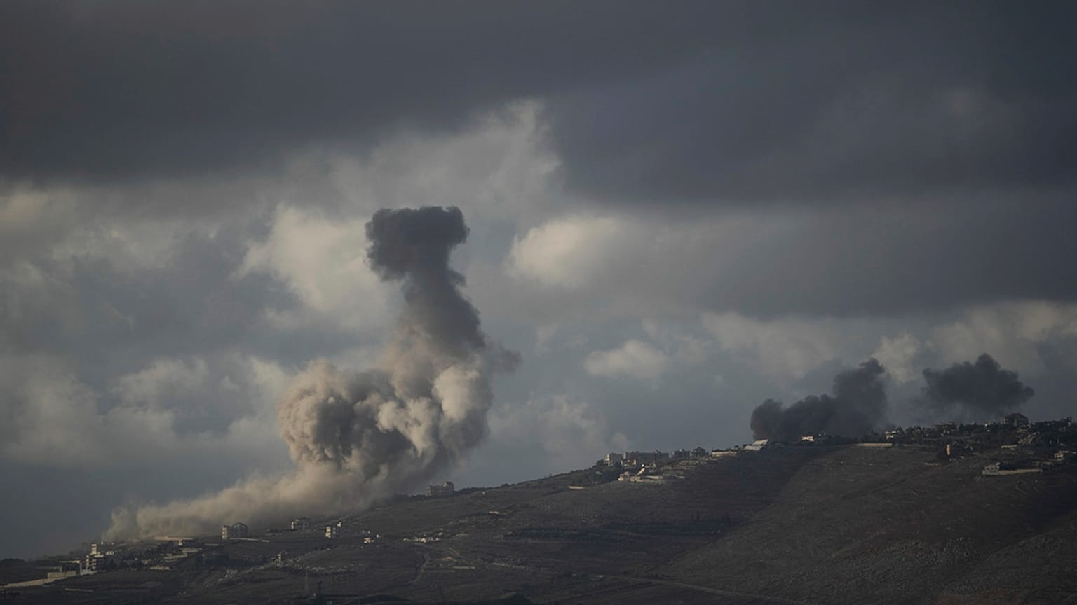 Irão lança ataque com mísseis contra Israel