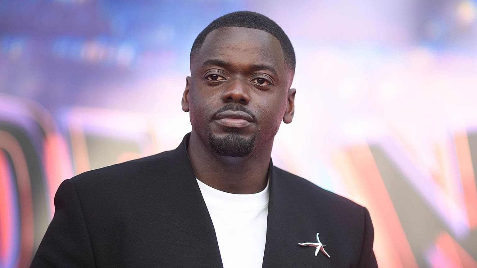 Oscar ödüllü aktör Daniel Kaluuya'nın Londra'nın Leicester Meydanı'nda heykeli dikilecek 