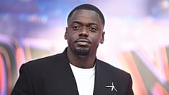 Oscar ödüllü aktör Daniel Kaluuya'nın Londra'nın Leicester Meydanı'nda heykeli dikilecek 