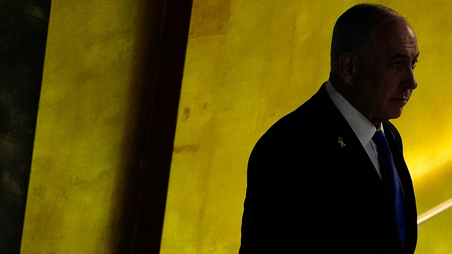 Ο πρωθυπουργός του Ισραήλ Βενιαμίν Νετανιάχου εισέρχεται στην 79η σύνοδο της Γενικής Συνέλευσης των Ηνωμένων Εθνών, Παρασκευή 27 Σεπτεμβρίου 2024. (AP Photo/Pamela Smith)