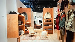 Φέτος η Uniqlo γιορτάζει την 40η επέτειό της στο Παρίσι.