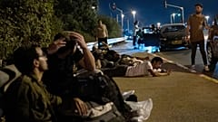 پناه گرفتن اسرائیلی ها در شهر روش هاعین در یکم اکتبر ۲۰۲۴ 