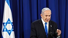 İsrail Başbakanı Binyamin Netanyahu, Tel Aviv'de basın açıklaması yapıyor, 13 Temmuz 2024