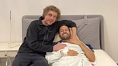 Los periodistas belgas Robin Ramaekers y Stijn De Smet juntos tras el asalto en Beirut
