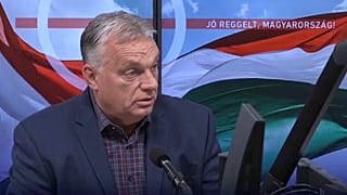 Orbán Viktor a Kossuh Rádió stúdiójában 2024. október 4-én