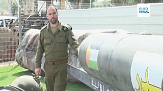 المتحدث باسم الجيش الإسرائيلي نداف شوشاني خلال استعراض معرض الأسلحة، جنوب إسرائيل، 2024