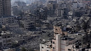 Destrucción causada por los bombardeos aéreos israelíes en la ciudad de Gaza, 11 de octubre de 2023.