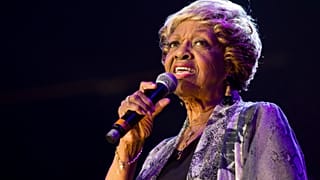 Grammy ödüllü gospel şarkıcısı ve Whitney Houston'ın annesi Cissy Houston 91 yaşında öldü