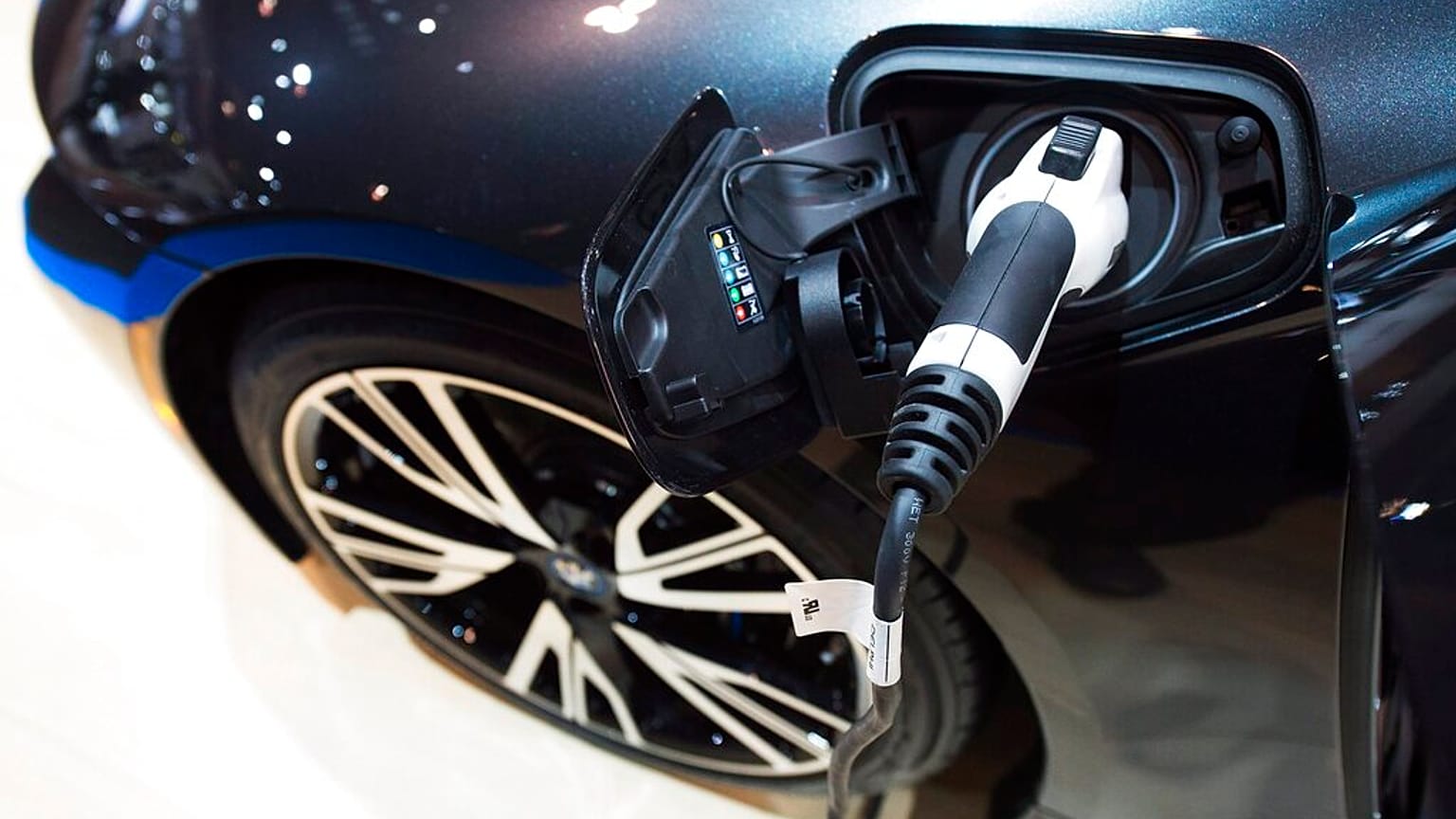 Ein Hauptthema der Debatte war der Rückgang der Nachfrage nach europäischen Elektrofahrzeugen.